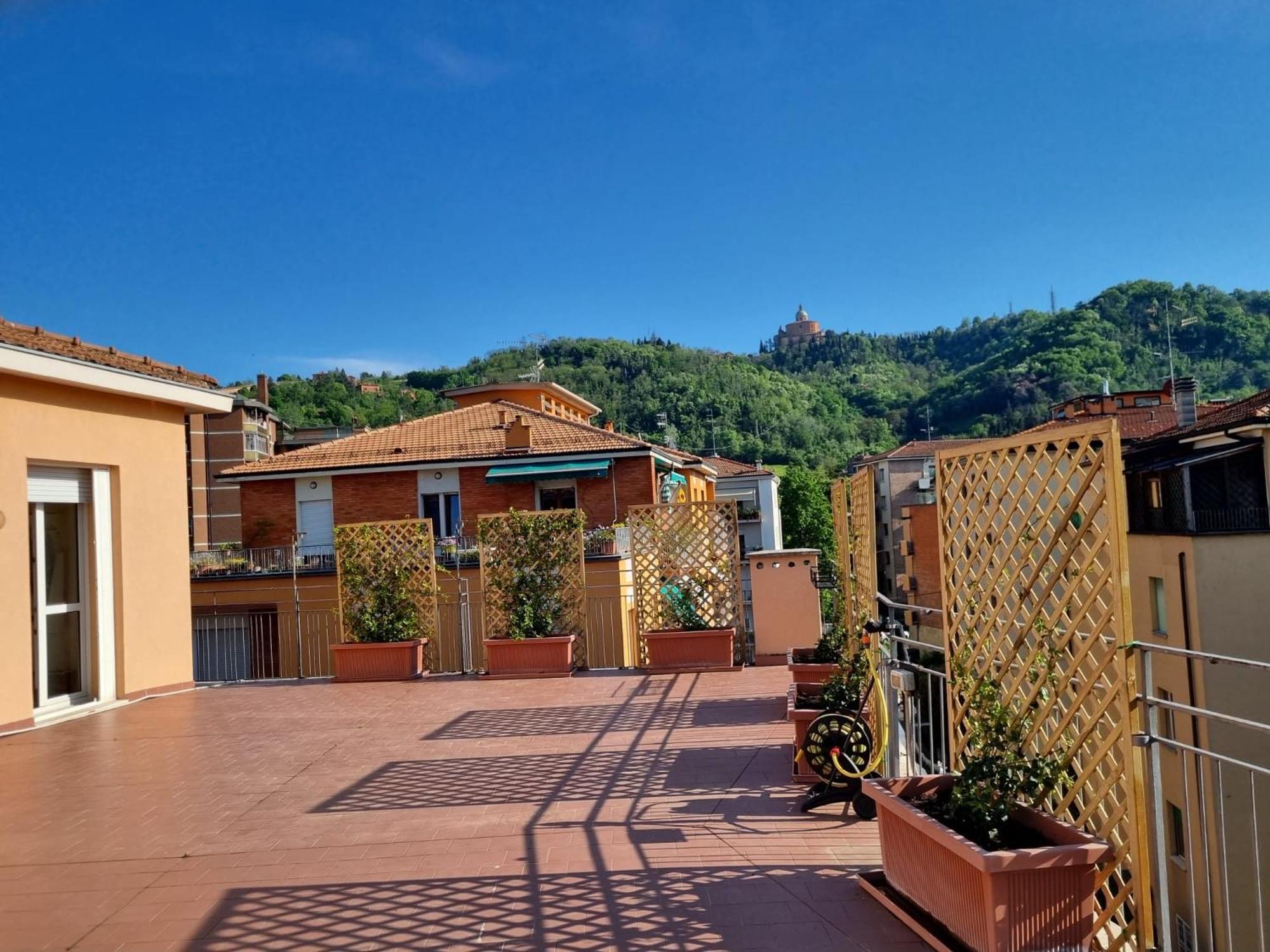 דירות בולוניה Attico Vista San Luca מראה חיצוני תמונה